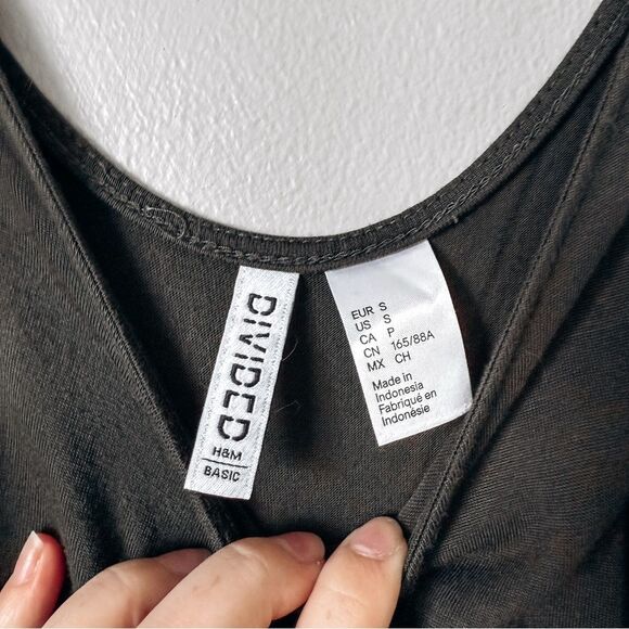 Divided Green Sleeveless Round Neckline Casual Romper Size Small - Picture 4 of 7